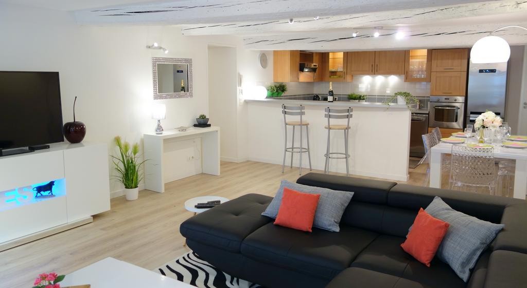 Arles' Haven - Le Loft Du Centre Apartment ห้อง รูปภาพ